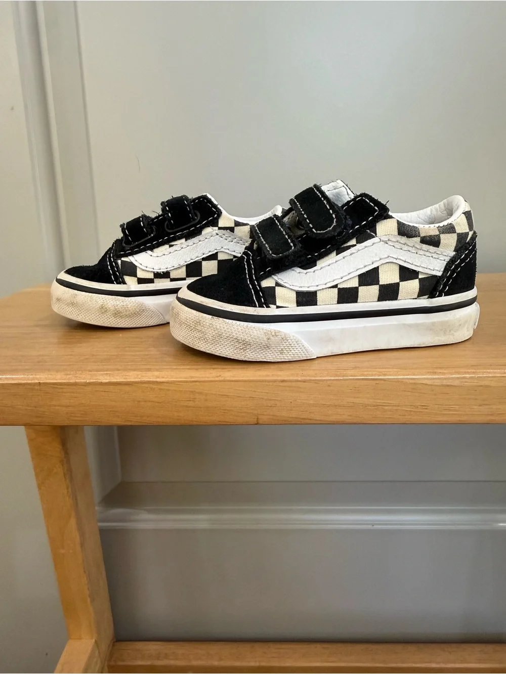 Toddler Black and Cream Checkerboard Slip-On Old Skool Vans with Velcro Straps